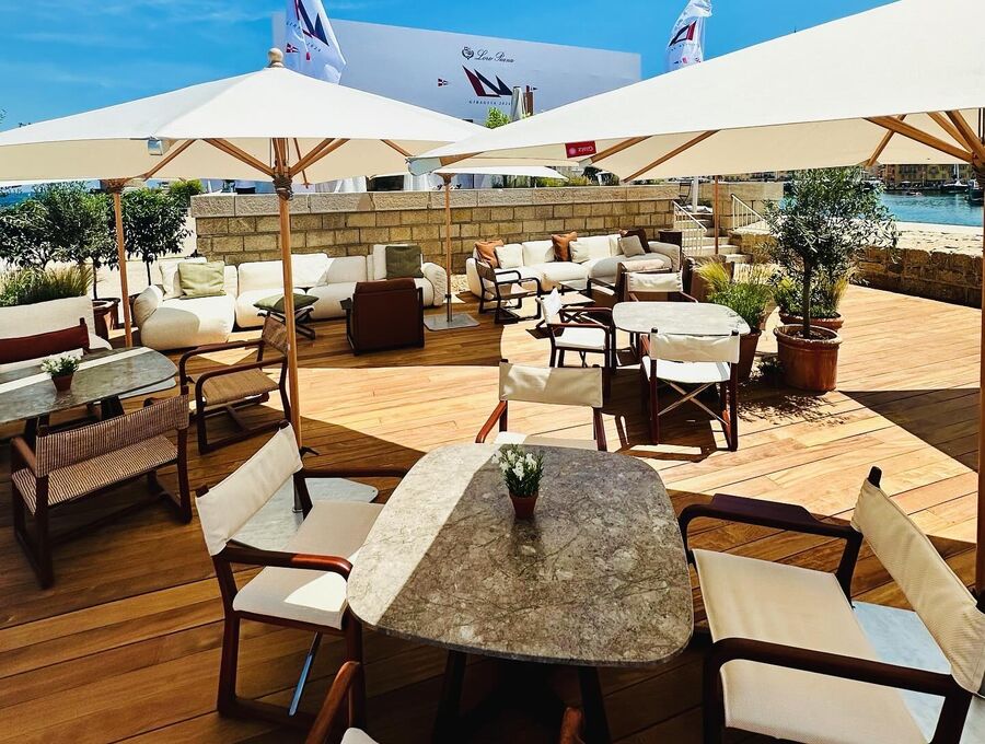 La Giraglia Loro Piana Saint-Tropez lounge nautico