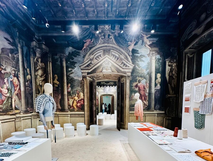 Loro Piana Knit Montenapoleone Milano
